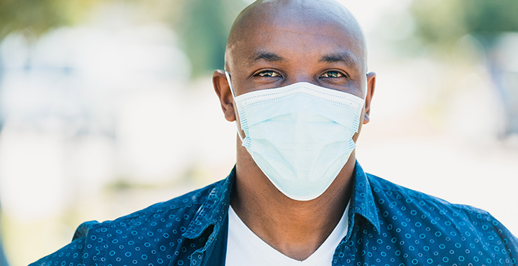 Man wearing face mask
